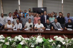 وزير العمل يسلم عقود 1000 فرصة عمل للشباب في الإمارات - 5 - سيناء الإخبارية