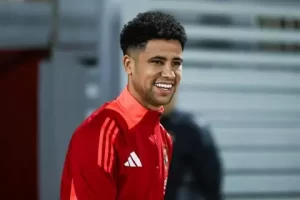 الأهلي يودّع مونديال الأندية.. وتألق وسام أبو علي يفتح باب الرحيل - 15 - سيناء الإخبارية