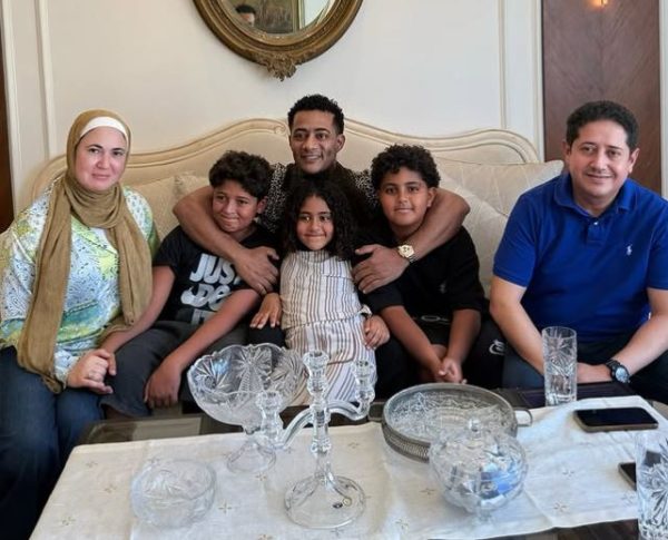 محمد رمضان يعلن تصالح نجله "علي" مع صديقه "عمر" بعد خلاف قانوني - 1 - سيناء الإخبارية