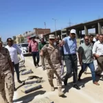 محافظ أسوان يتابع تطوير طريق السادات ويوجه بسرعة إنجاز المرافق - 1 - سيناء الإخبارية