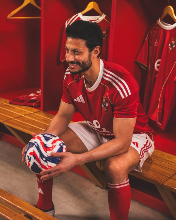 الأهلي يكشف عن قميصه الجديد استعدادًا لكأس العالم للأندية.. صور - 1 - سيناء الإخبارية