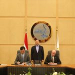 وزير الصناعة يشهد توقيع عقد بناء سفينتين عملاقتين ضمن خطة تعزيز الأسطول التجاري المصري - 1 - سيناء الإخبارية