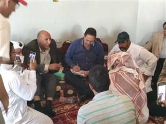 نائب محافظ شمال سيناء يتفقد "أم شيحان" ويناقش مطالب المواطنين في جولة ميدانية - 1 - سيناء الإخبارية