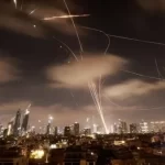 إسرائيل تحت النار.. 24 قتيلًا و838 مصابًا وصافرات الإنذار لا تتوقف - 1 - سيناء الإخبارية