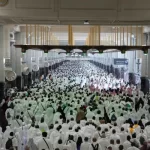 الحجاج يواصلون مناسكهم بطواف الإفاضة بعد إتمام الوقوف بعرفات - 5 - سيناء الإخبارية