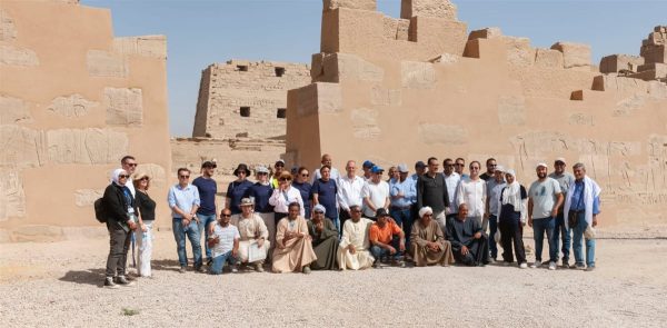 اكتشافات أثرية جديدة في الأقصر.. توابيت أطفال وسور فرعوني وورش صناعية - 2 - سيناء الإخبارية اكتشافات أثرية جديدة في الأقصر.. توابيت أطفال وسور فرعوني وورش صناعية - 1 - سيناء الإخبارية