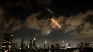 "الجارديان": الغارات الإسرائيلية لم تُنهِ طموحات إيران النووية..بل زادتها عنادًا وتسريعًا - 1 - سيناء الإخبارية
