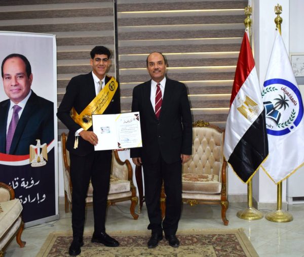 جامعة العريش: تكريم اتحاد الطلاب لدورهم البارز في إنجاح الأنشطة الطلابية (صور) - 5 - سيناء الإخبارية