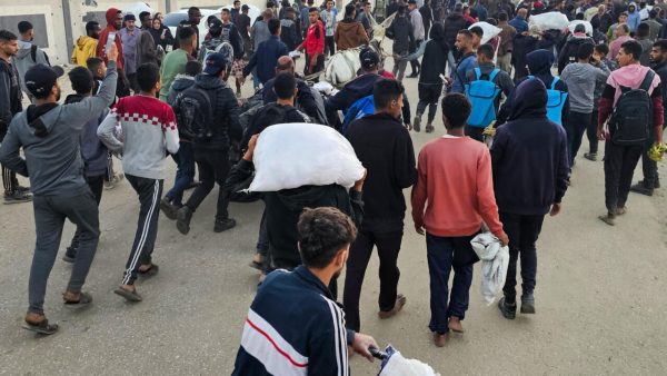 ارتفاع عدد شهداء مجزرة "نتساريم" إلى 17 جراء قصف إسرائيلي على طالبي المساعدات - 19 - سيناء الإخبارية