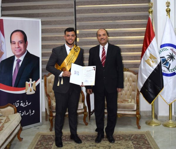 جامعة العريش: تكريم اتحاد الطلاب لدورهم البارز في إنجاح الأنشطة الطلابية (صور) - 23 - سيناء الإخبارية