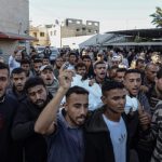 الاحتلال الإسرائيلي يستهدف المدنيين قرب مراكز المساعدات ويسقط عشرات الشهداء والجرحى - 1 - سيناء الإخبارية
