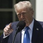 ترامب ينفي تقارير عن موافقته على ضرب إيران ويوجه انتقادات لوول ستريت جورنال - 1 - سيناء الإخبارية