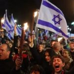 تظاهرات في تل أبيب تطالب بوقف الحرب وإعادة الأسرى - 1 - سيناء الإخبارية