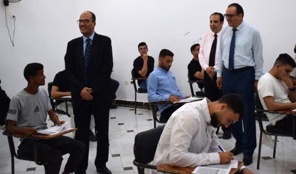 رئيس جامعة العريش يتابع الامتحانات ميدانيًا ويوجه بتوفير أقصى درجات الراحة للطلاب - 1 - سيناء الإخبارية