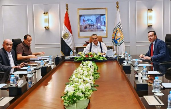 محافظ جنوب سيناء يترأس اجتماع مجلس أمناء مشروع "التجلي الأعظم" عبر الفيديو كونفرانس - 1 - سيناء الإخبارية