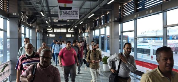 بدء التشغيل التجريبي للأتوبيس الترددي BRT بمحطة السلام و إقبال كثيف من المواطنين.. صور  - 13 - سيناء الإخبارية
