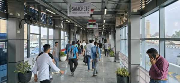 بدء التشغيل التجريبي للأتوبيس الترددي BRT بمحطة السلام و إقبال كثيف من المواطنين.. صور  - 3 - سيناء الإخبارية