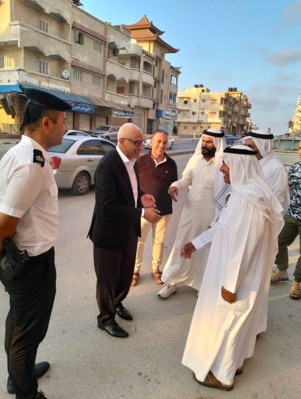 محافظ شمال سيناء يتفقد شوارع العريش ويهنئ المواطنين بعيد الأضحى.. صور - 3 - سيناء الإخبارية