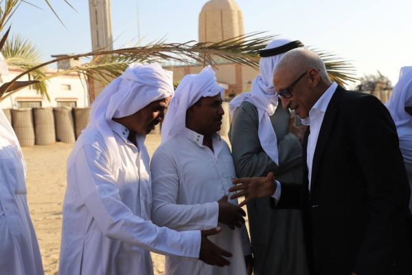 محافظ شمال سيناء يزور قرية الروضة لتهنئة الأهالي بعيد الأضحى..  صور - 3 - سيناء الإخبارية