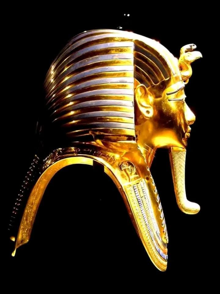 كنوز توت عنخ آمون.. الفرعون الذهبي في المتحف المصري الكبير - 5 - سيناء الإخبارية