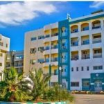 دفعة جديدة من أطباء الجامعات تصل مستشفى العريش - 1 - سيناء الإخبارية