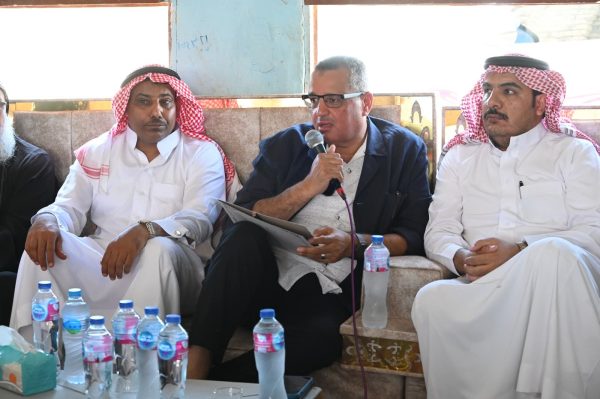محافظ جنوب سيناء يشيد بدعم الرئيس السيسي ويؤكد على سيادة القانون في لقاء مع أهالي رأس سدر (صور)  - 11 - سيناء الإخبارية