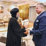 الأنبا أبوللو يقدم التهنئة لمحافظ جنوب سيناء بعيد الأضحى المبارك - 1 - سيناء الإخبارية