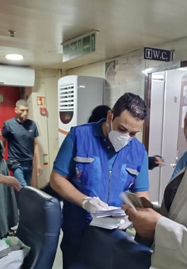 فرق طبية بنويبع البحري تستقبل الحجاج العائدين وتتابع حالتهم الصحية بدقة - 1 - سيناء الإخبارية