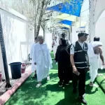 وزير السياحة والآثار يتفقد مخيمات حجاج السياحة المصريين بعرفات - 1 - سيناء الإخبارية