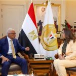 وزيرة التنمية ومحافظ شمال سيناء يبحثان ملفات الخدمات والإزالة ودعم المشروعات الشبابية - 5 - سيناء الإخبارية