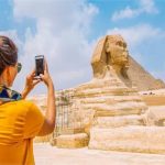 وزير السياحة يقر زيادة أجور المرشدين السياحيين اعتباراً من أكتوبر المقبل - 1 - سيناء الإخبارية