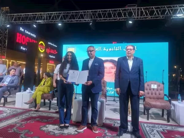 محافظ جنوب سيناء يكرم 107 من الطلاب المتفوقين في احتفالية شرم الشيخ (صور) - 23 - سيناء الإخبارية