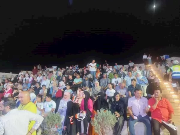 محافظ جنوب سيناء يكرم 107 من الطلاب المتفوقين في احتفالية شرم الشيخ (صور) - 3 - سيناء الإخبارية
