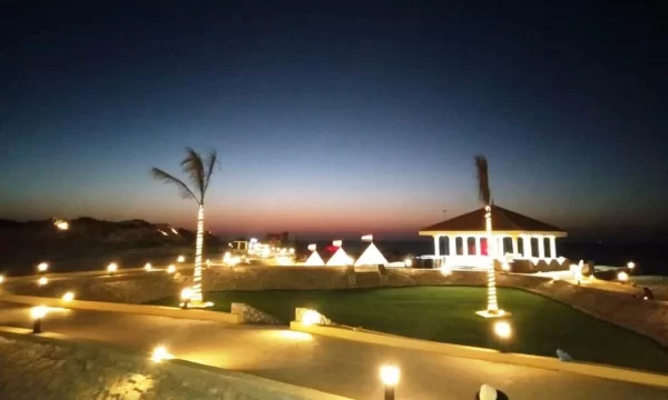 حمام كليوباترا بمطروح.. سحر التاريخ وسط أمواج البحر |صور - 7 - سيناء الإخبارية