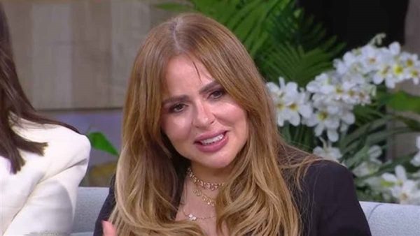 تصاعد الاتهامات لمها الصغير بسرقة لوحات لفنانين أجانب - 7 - سيناء الإخبارية