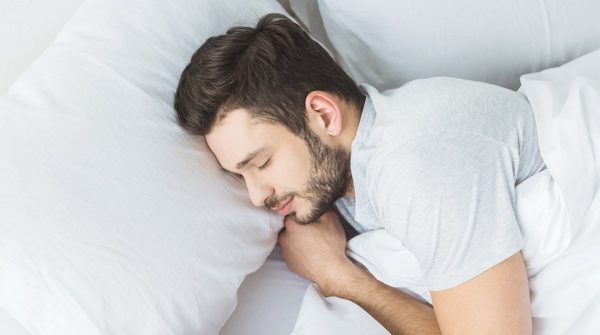 4 نصائح ذهبية للنوم العميق في ليالي الصيف الحارة - 1 - سيناء الإخبارية
