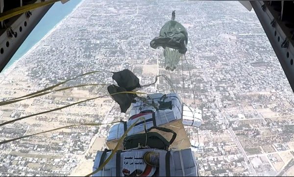 المتحدث العسكري: مصر تنفذ أكبر عملية إسقاط جوي للمساعدات على غزة (صور) - 21 - سيناء الإخبارية