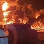 حريق ضخم يلتهم مصنع بلاستيك في أكتوبر ويخلف إصابات - 6 - سيناء الإخبارية حريق ضخم يلتهم مصنع بلاستيك في أكتوبر ويخلف إصابات - 5 - سيناء الإخبارية