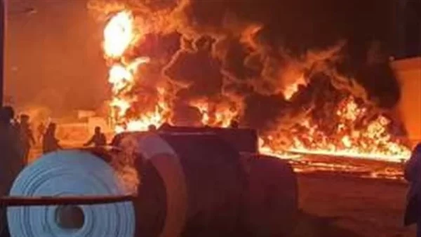 حريق ضخم يلتهم مصنع بلاستيك في أكتوبر ويخلف إصابات - 11 - سيناء الإخبارية