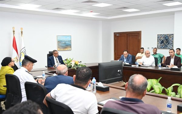 محافظ جنوب سيناء يطلق خطة شاملة لتطوير خدمة التاكسي بشرم الشيخ (صور) - 11 - سيناء الإخبارية