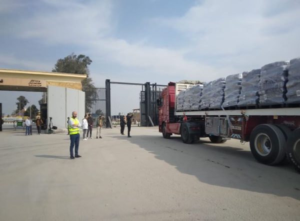 عودة كثيفة لقوافل المساعدات.. 129 شاحنة تعبر معبر رفح بعد توقف دام 4 أشهر - 5 - سيناء الإخبارية