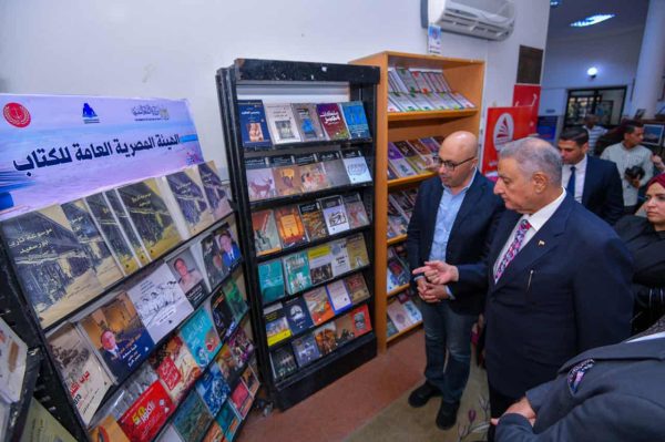 افتتاح أول منفذ دائم لبيع إصدارات هيئة الكتاب بمكتبة مصر العامة في بورسعيد - 3 - سيناء الإخبارية