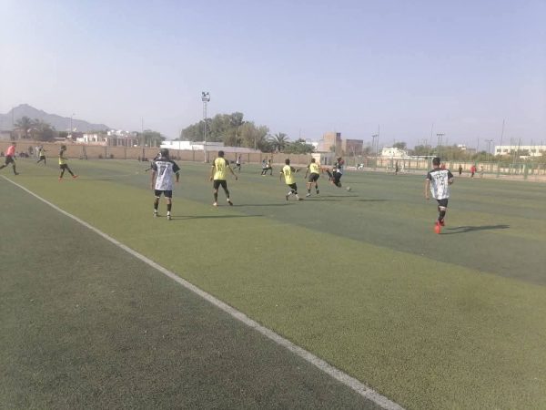 "العصلة" تكتسح "المزينة" بثلاثية في انطلاقة دوري مراكز الشباب بجنوب سيناء (صور) - 3 - سيناء الإخبارية