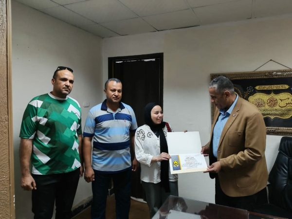تكريم بطلة الشطرنج بسملة أشرف في أولمبياد المحافظات الحدودية - 9 - سيناء الإخبارية