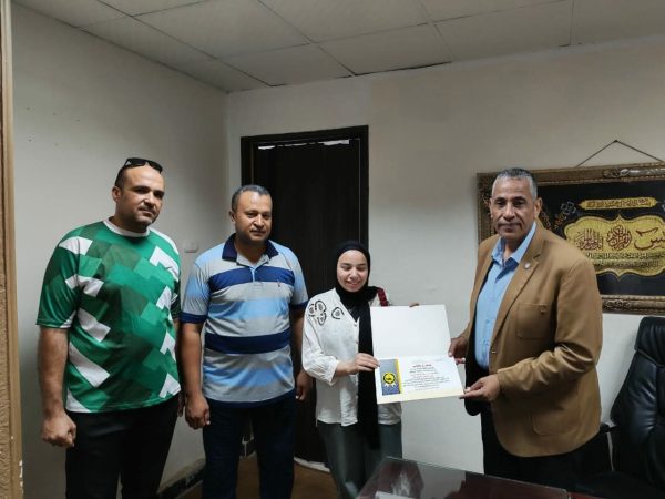 تكريم بطلة الشطرنج بسملة أشرف في أولمبياد المحافظات الحدودية - 1 - سيناء الإخبارية