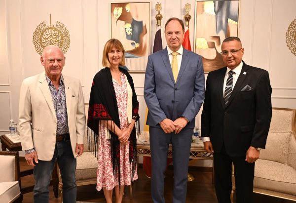 محافظ جنوب سيناء يبحث مع سفير بلجيكا سبل التعاون السياحي واللوجستي.. ويؤكد: علاقات استراتيجية متنامية - 7 - سيناء الإخبارية