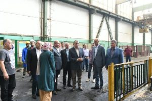وزير الإنتاج يتفقد مصنع 99 الحربي: التزام بتوطين التكنولوجيا - 5 - سيناء الإخبارية