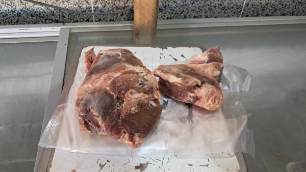 ضبط لحوم ودواجن غير صالحة للاستهلاك في حملة تفتيشية بشمال سيناء - 5 - سيناء الإخبارية