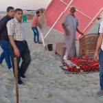 رئيس مدينة العريش يقود حملة لإزالة إشغالات الكافتيريات على الشاطئ - 1 - سيناء الإخبارية