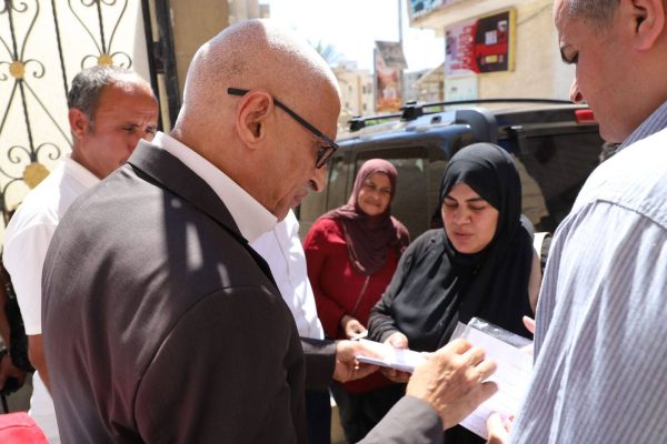 محافظ شمال سيناء يتفقد شوارع العريش ويستمع لمطالب المواطنين - 5 - سيناء الإخبارية
